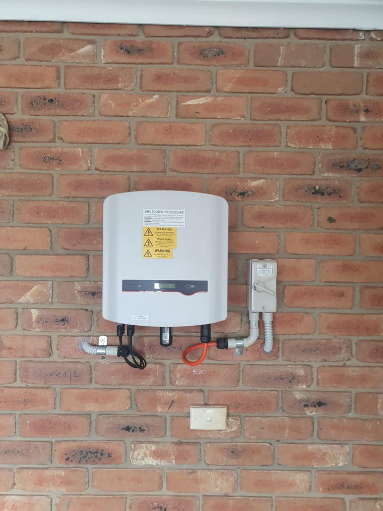 sungrow inveter with jinko solar panels